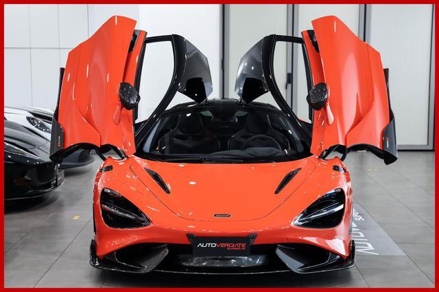 MCLAREN 765LT |LIFT|RETROCAMERA|FULL CARBON SPEC