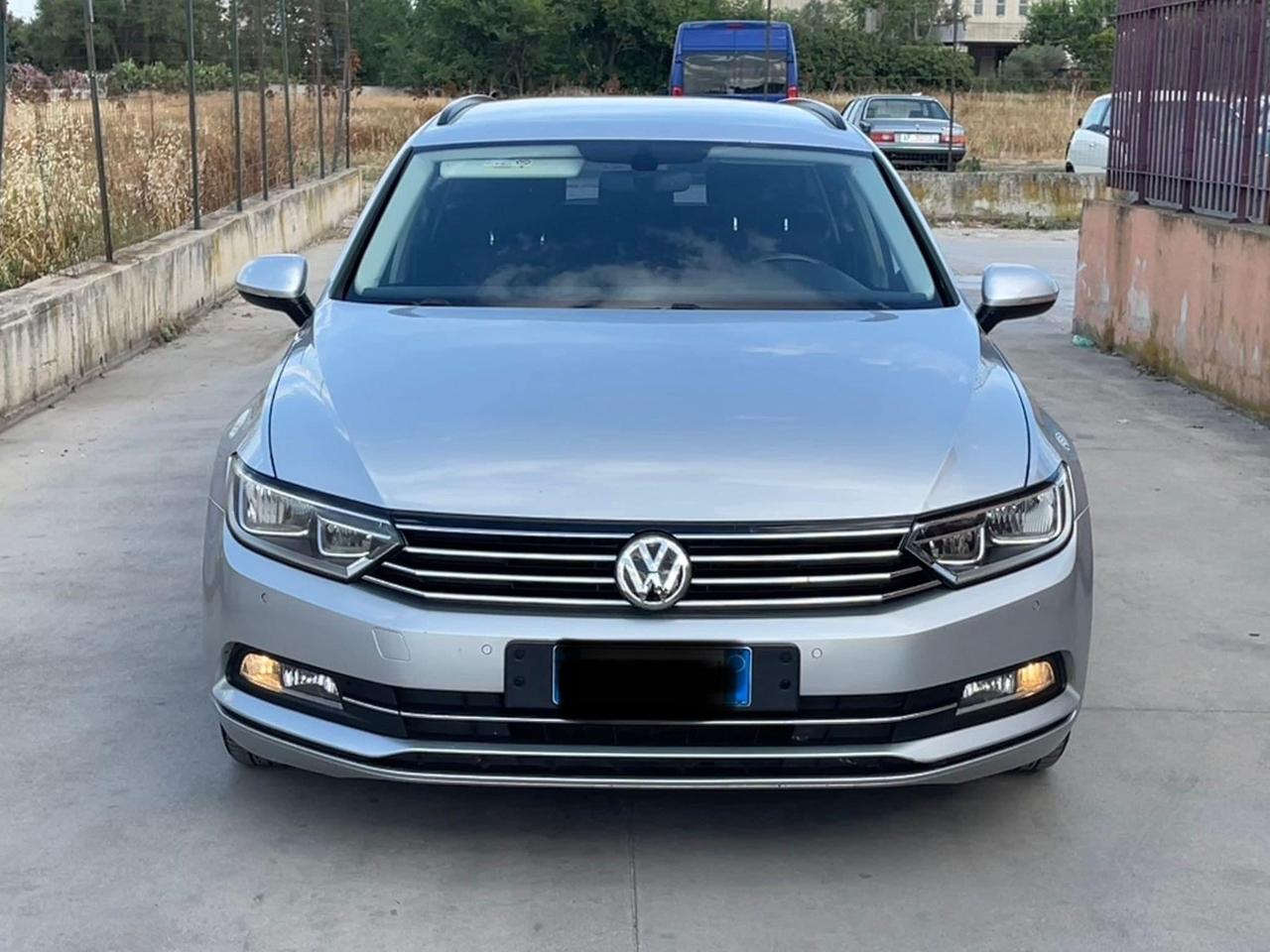 Volkswagen Passat 1.6 TDI DSG Comfortline BlueMotion Technology