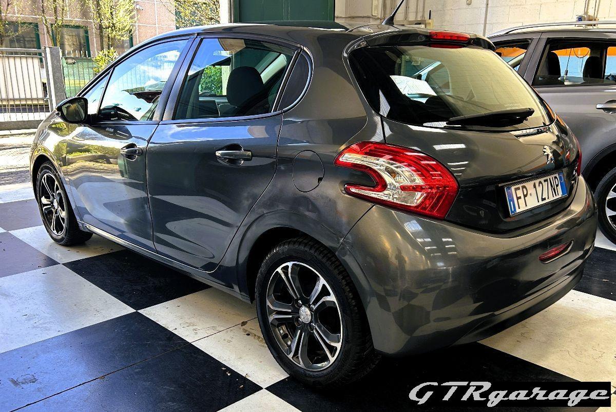 PEUGEOT - 208 - 1.2 VTi 82 CV 5p. Allure