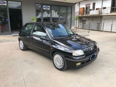 Renault Clio 1.8i 137cv anno 1992