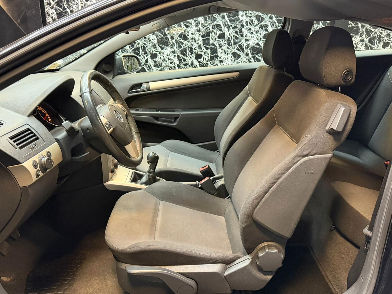 Opel Astra GTC 1.4 16V Twinport 3 porte Enjoy