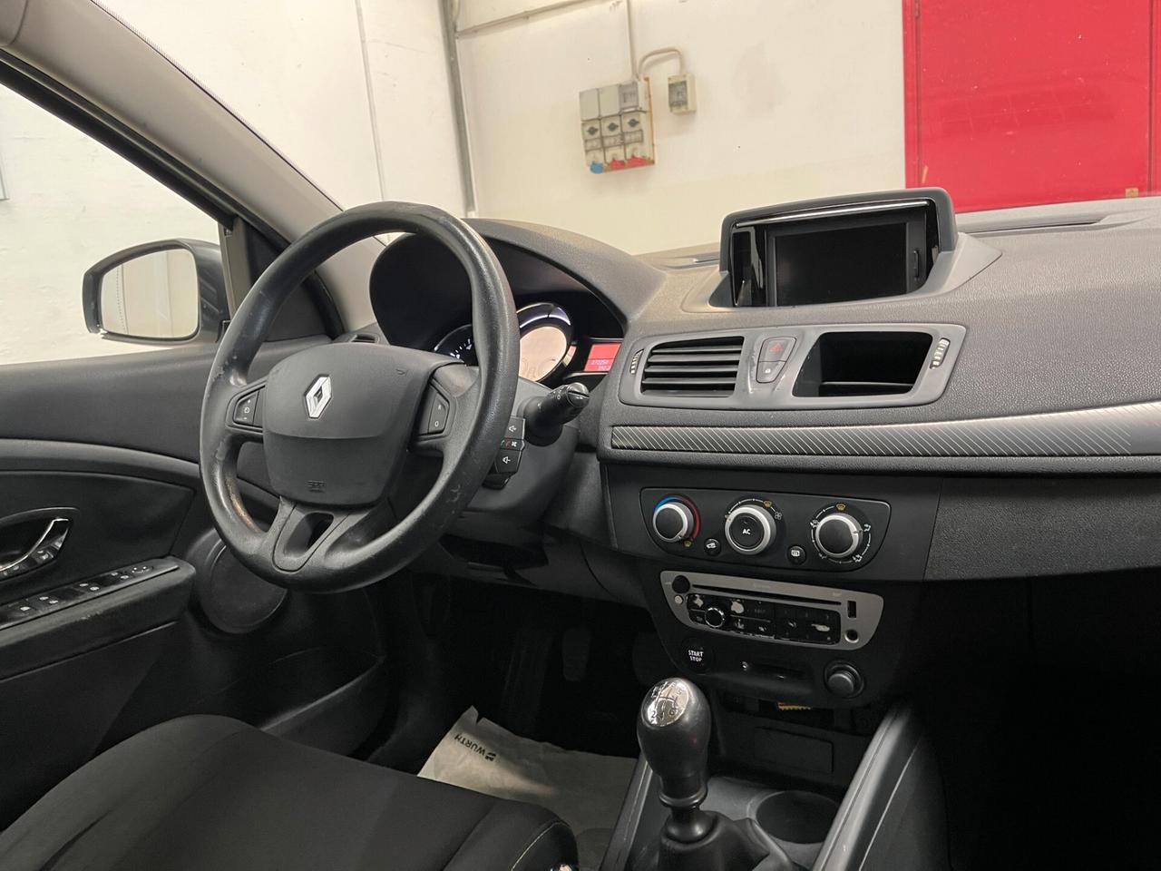 Renault Megane SporTour Wave 1.5 dCi 110cv-OK Neopatentati-LEGGI SOTTO