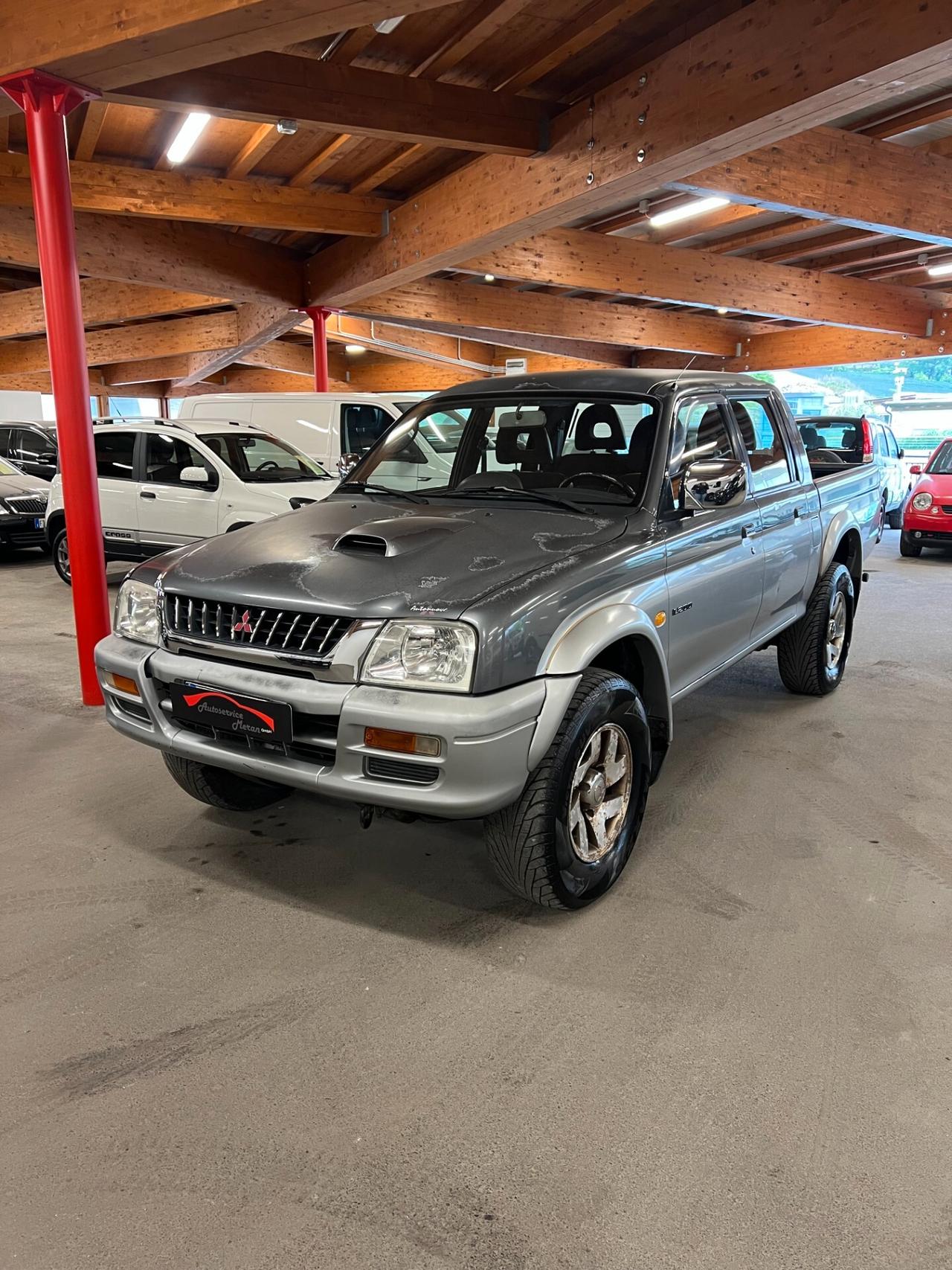 Mitsubishi L200 2.5 TDI 4x4 99PS/cv DC GLS Neopatentati