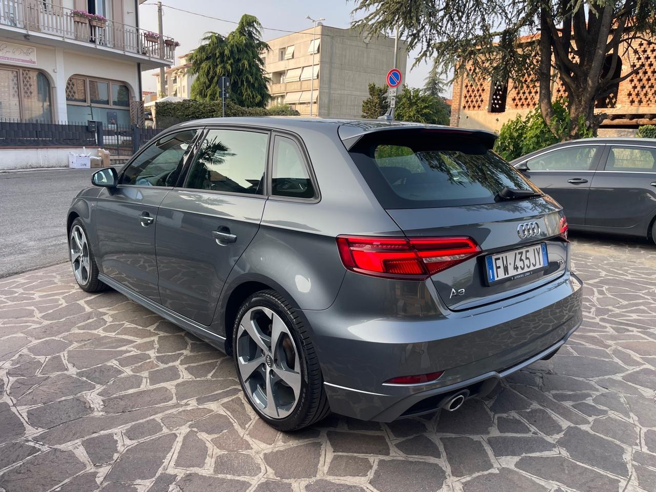 Audi A3 1.6 TDI 116 CV S tronic S-Line