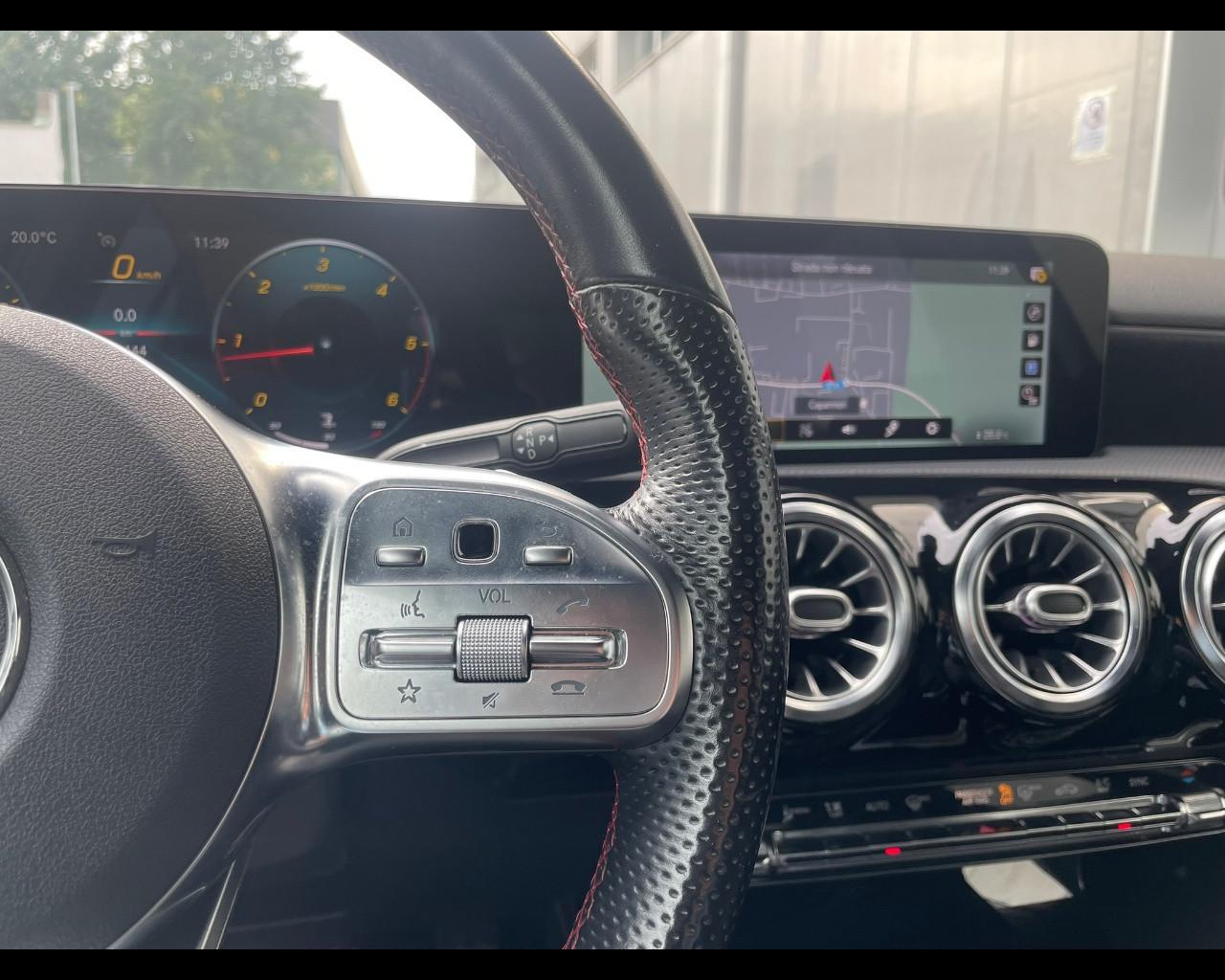 Mercedes-Benz Classe A (W177) - A 200 d Automatic 4Matic Premium