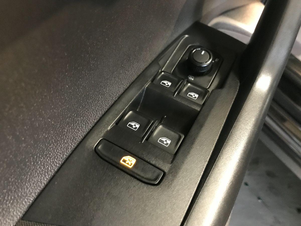 VOLKSWAGEN Polo 1.0 TSI R-Line 5 porte