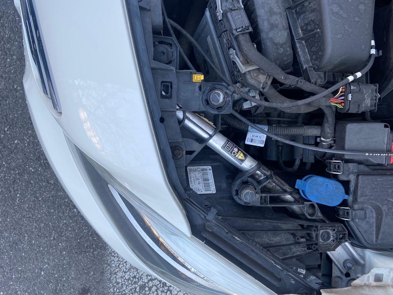 Mercedes-Benz B 180 Premium B 180 BlueEFFICI #9472