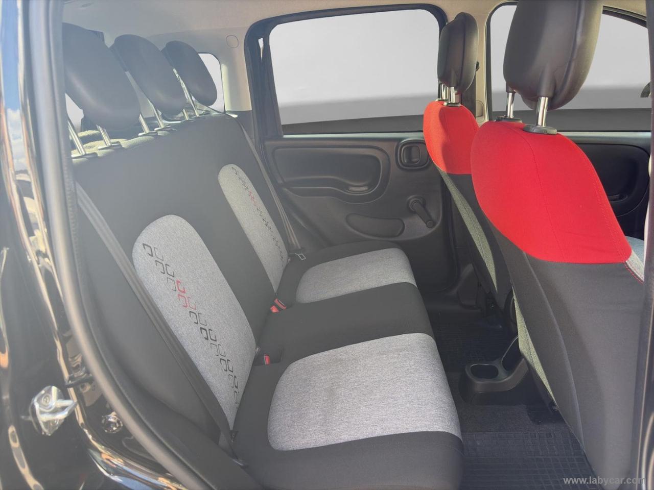 FIAT Panda 1.2 Lounge FULL OPT. UCONNECT
