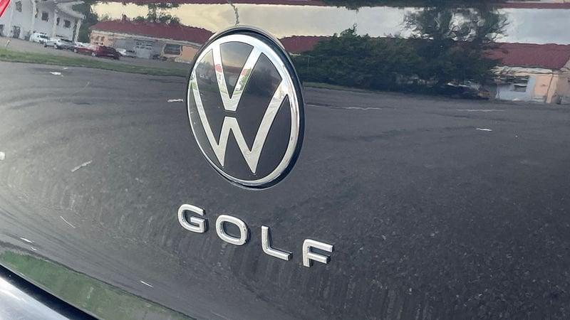 Volkswagen Golf 1.5 tgi Life 130cv 1.5 TGI 130cv Style