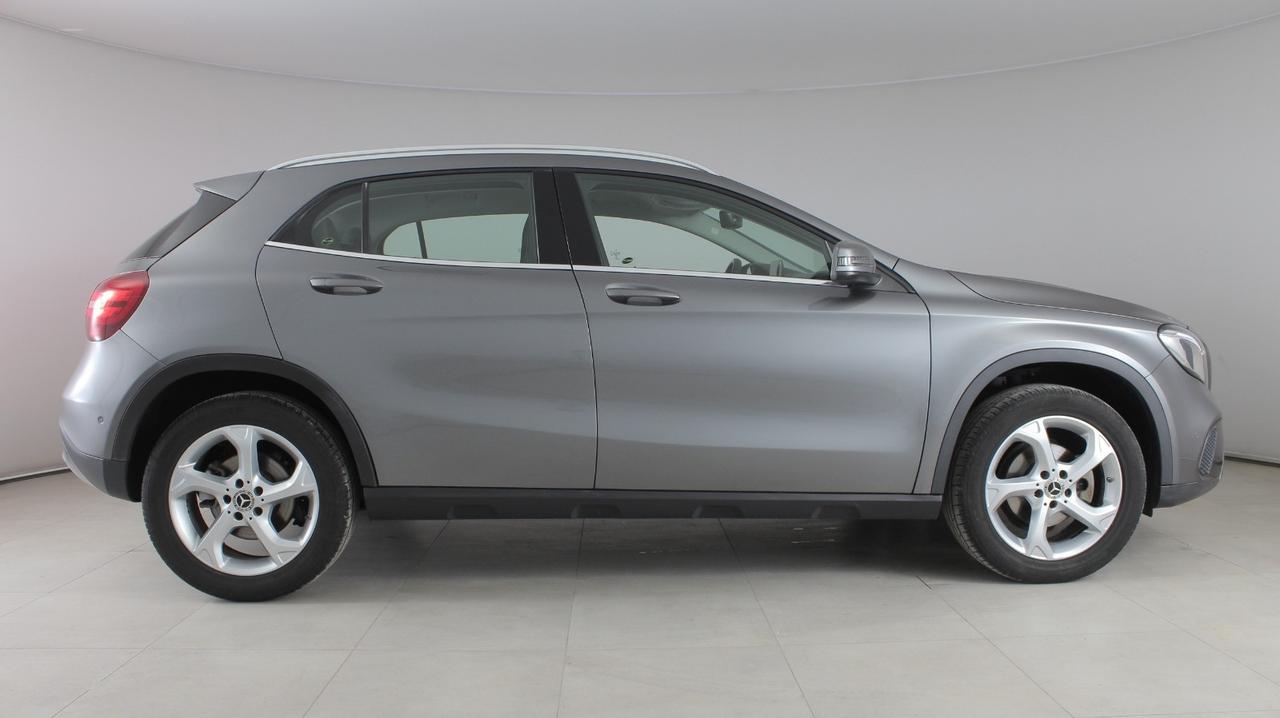 Mercedes-Benz GLA-X156 2017 - GLA 200 d Sport auto