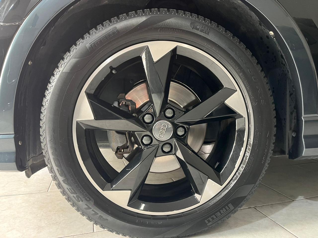 Audi Q3 SPB 35 TDI S tronic S-line TOTAL BLACK