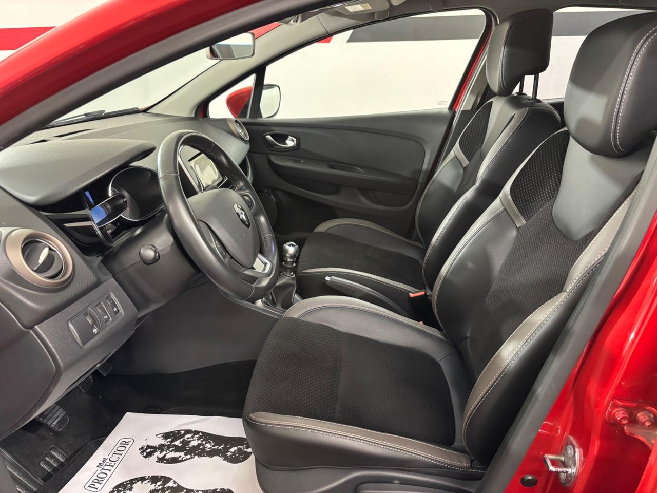 Renault Clio TCe 120CV Start&Stop 5 porte Energy Intens