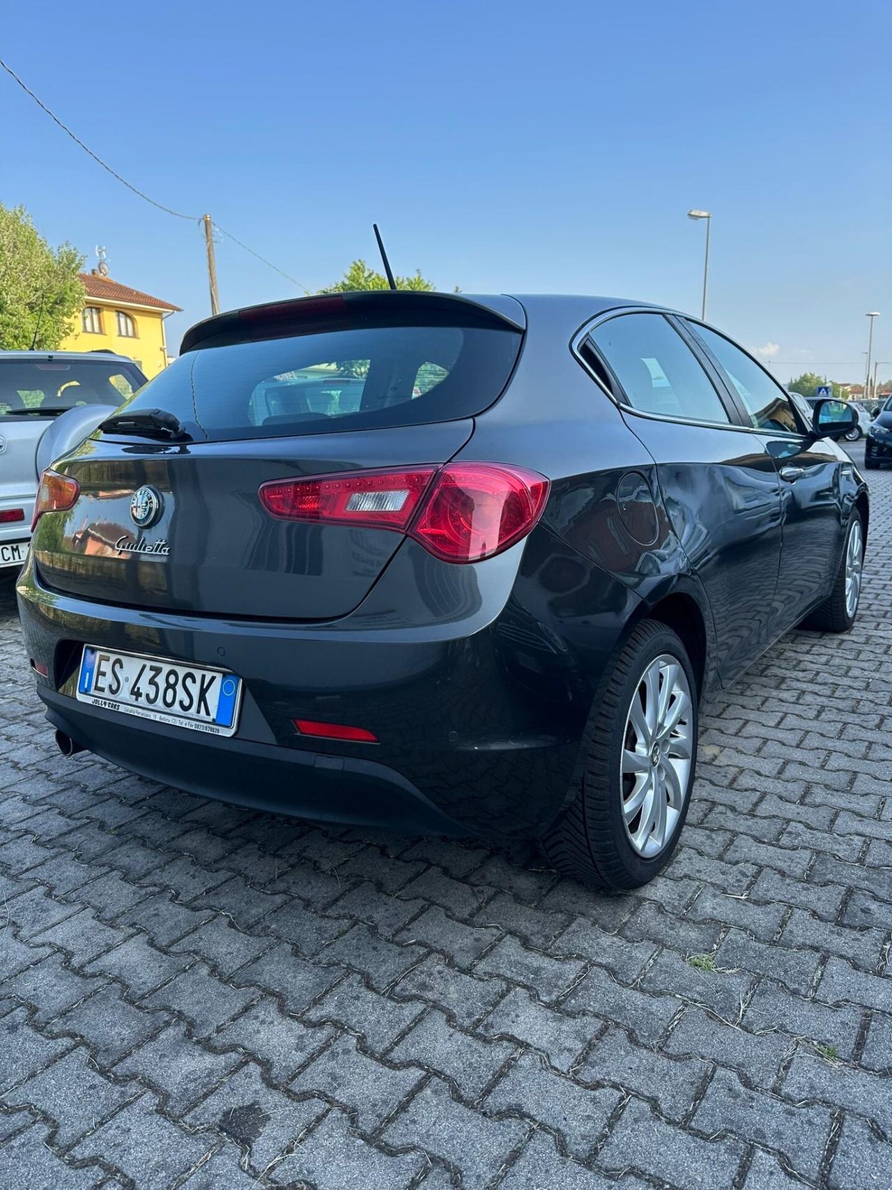 Alfa Romeo Giulietta 1.6 JTDm-2 105 CV Exclusive