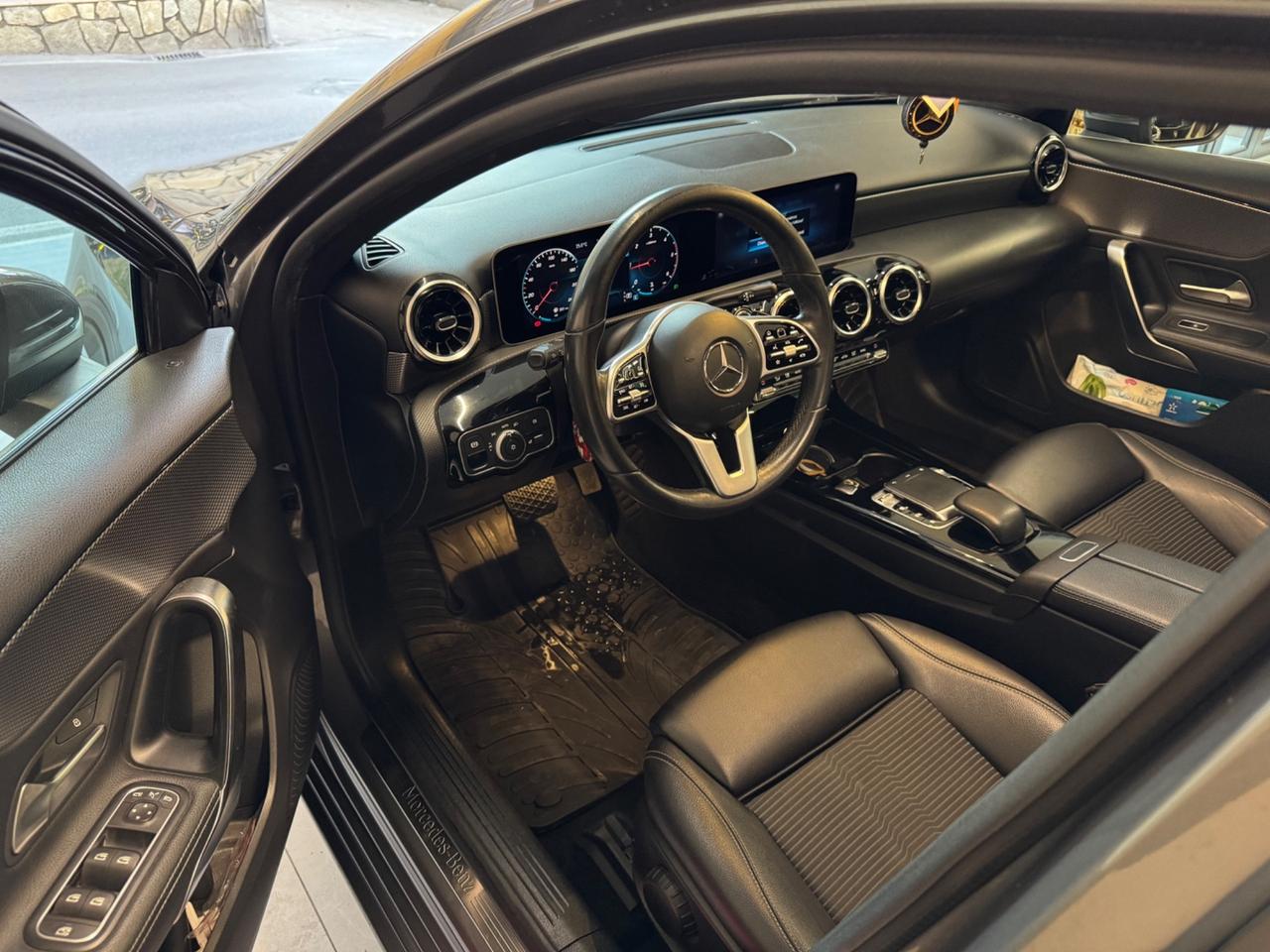 Mercedes-benz A 180 d Automatic Premium