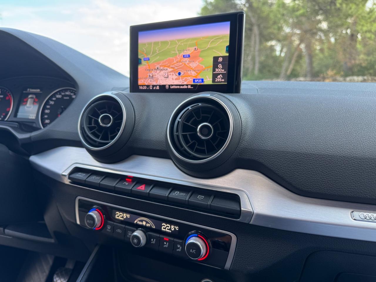 Audi Q2 1.6 TDI Sport - TETTO - CERCHI 19- 2017