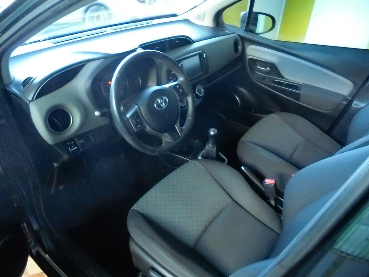 Toyota Yaris 1.0 5 porte Active