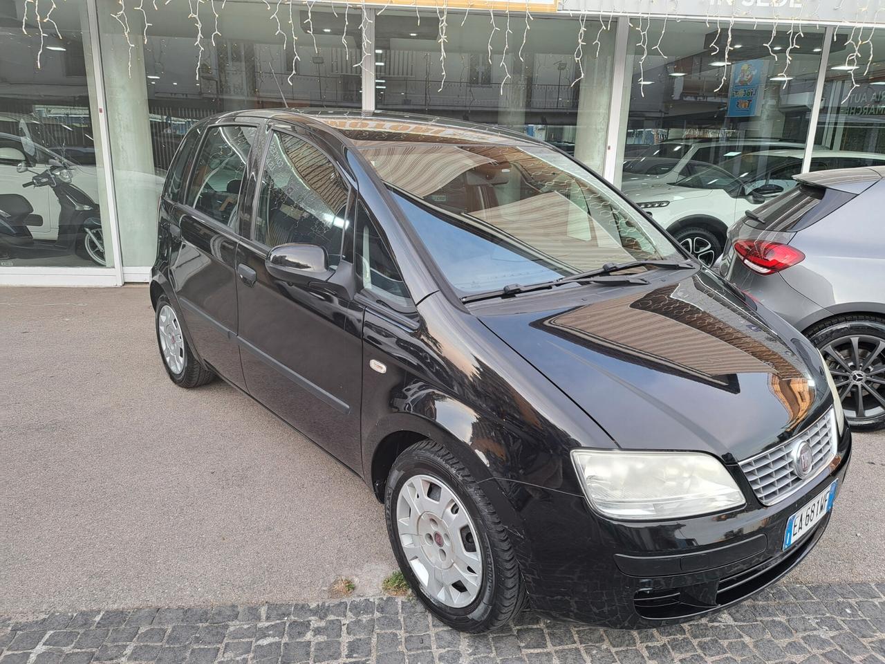 Fiat Idea 1.2 16V Active