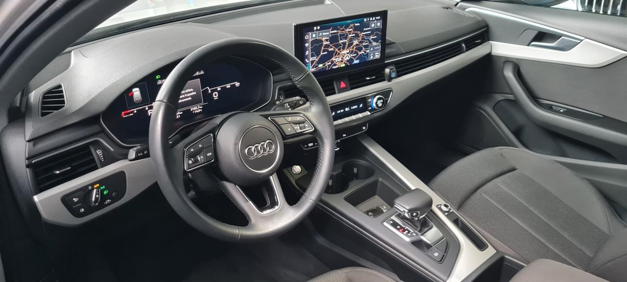 Audi A4 Avant 30 TDI/136 CV S tronic Business Advanced