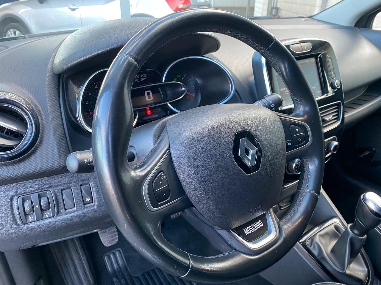 Renault Clio dCi 8V 90 CV 5 porte Moschino Intens
