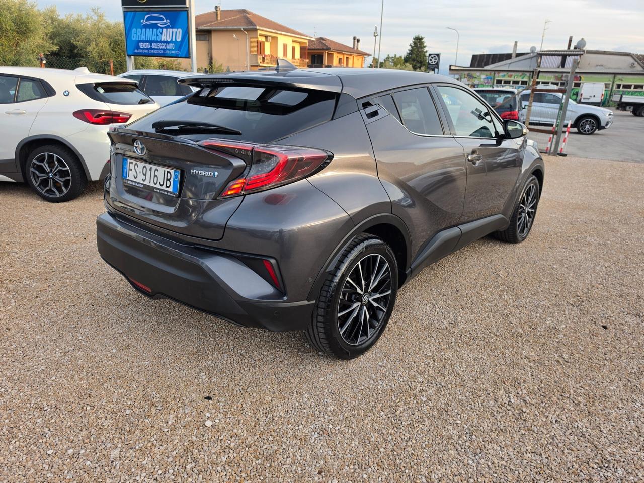 Toyota C-HR 1.8 Hybrid E-CVT Lounge