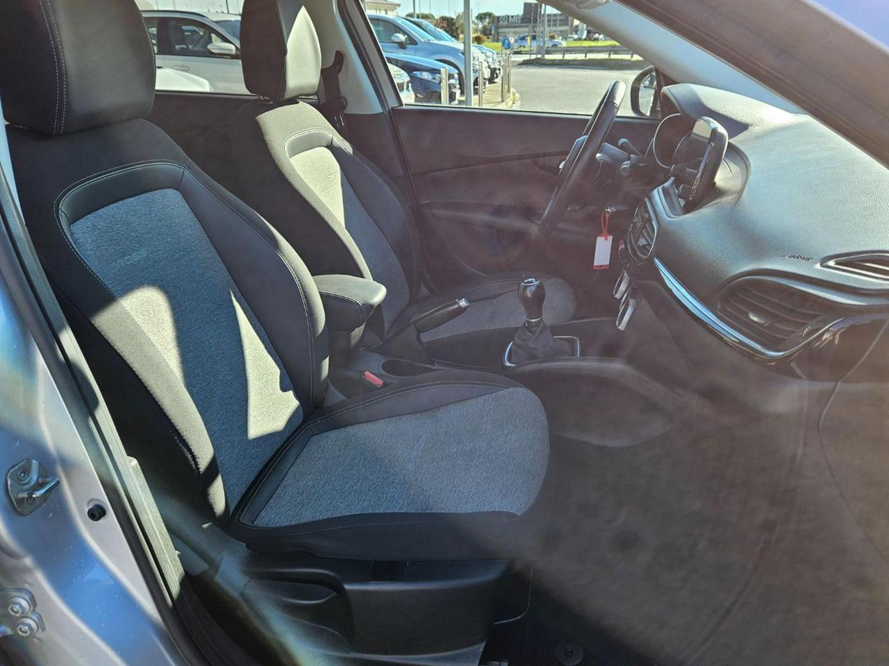 Fiat Tipo 1.0 5 porte Cross/ FULL OPTIONAL!