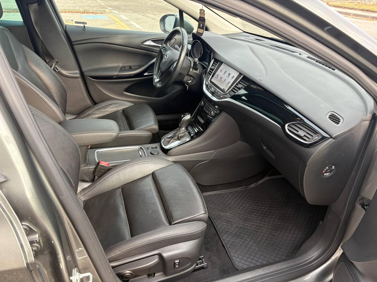 Opel Astra 1.6 CDTi 136CV aut. Sports Tourer Innovation