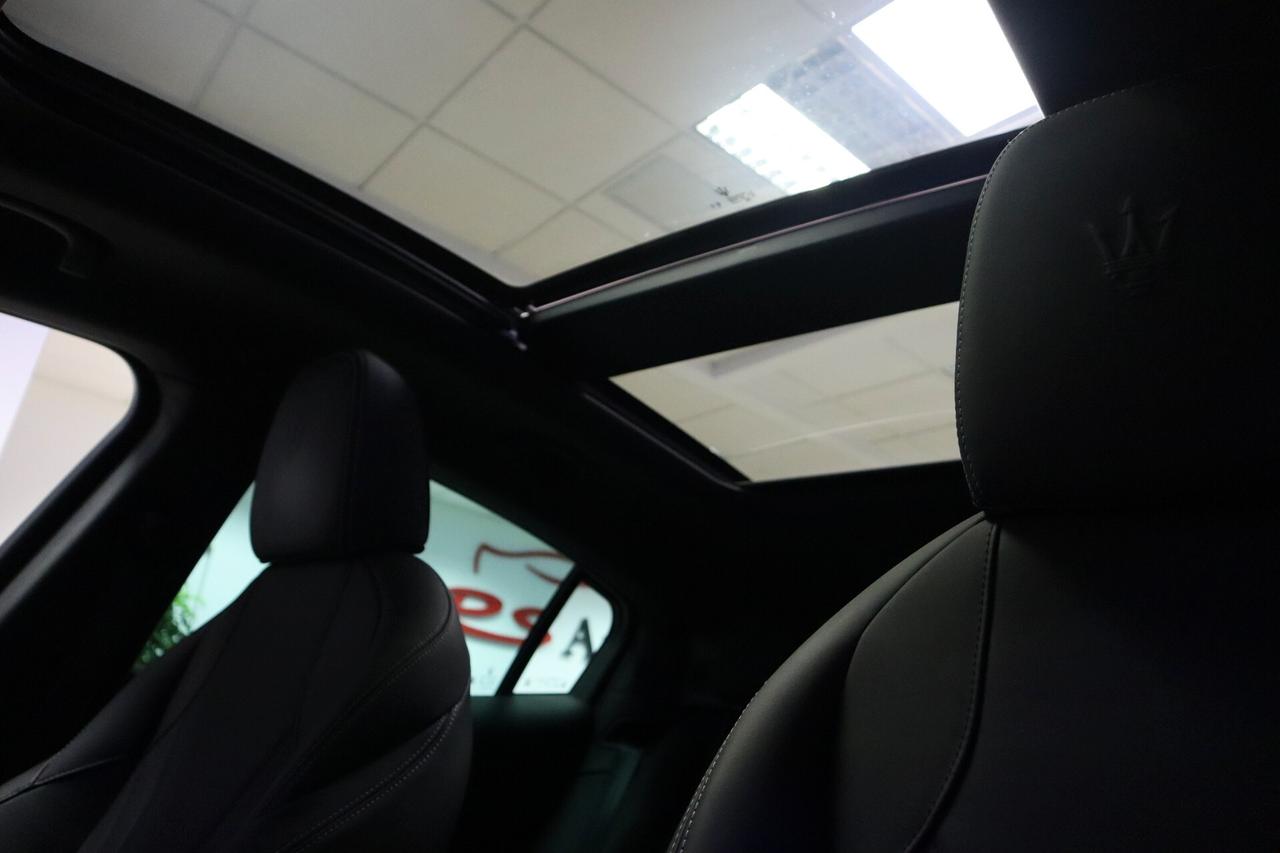 Maserati Grecale MHEV 330 CV AWD Modena
