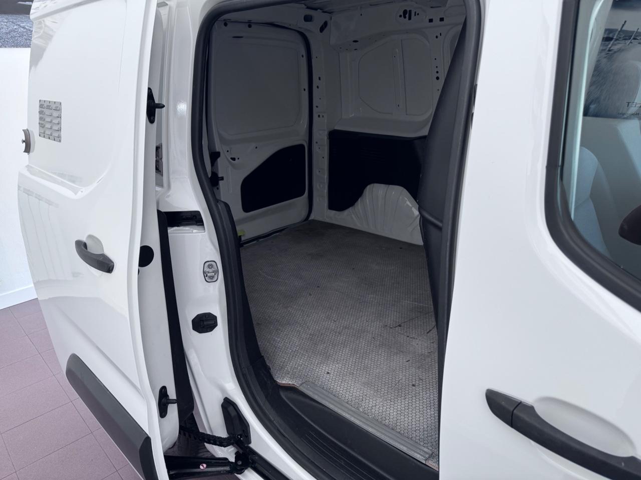 Peugeot Partner BlueHDi 100 S&S PC Furgone Pro
