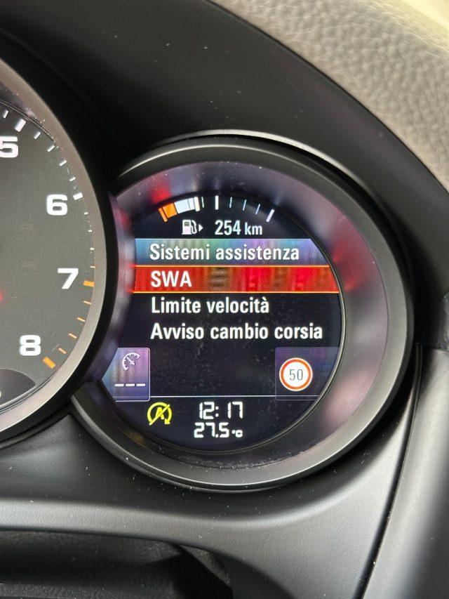 PORSCHE Macan 2.0 PDK - 20" - Tetto - PDLS - Scarichi - IVA
