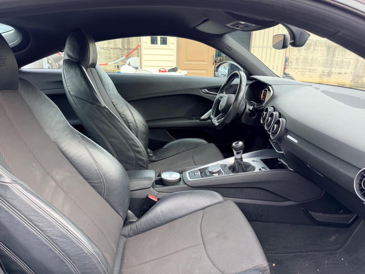 Audi TT Coupé 2.0 TDI ultra S line