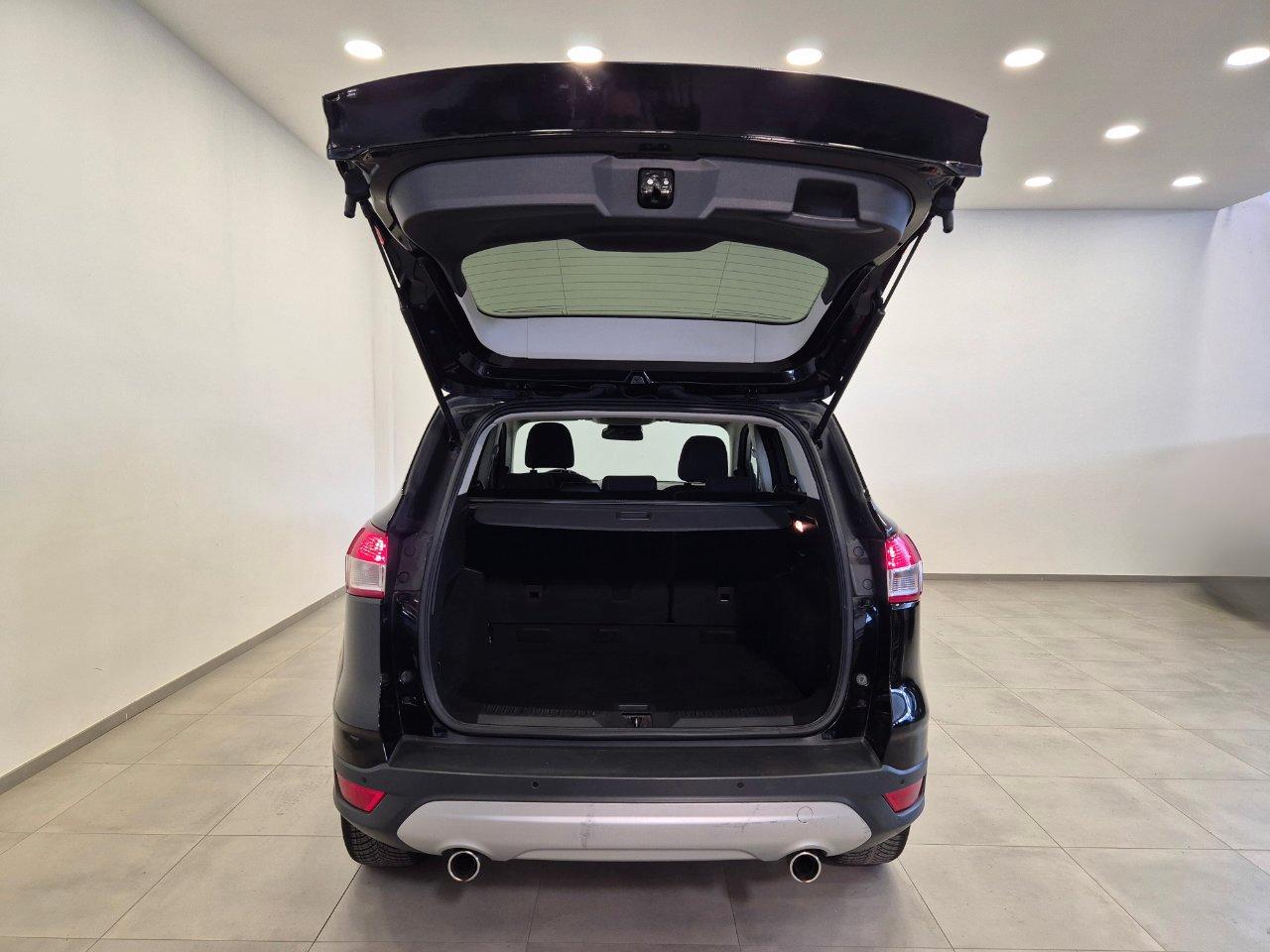 Ford Kuga 2.0 tdci Titanium 2wd 120cv - UNIPROPRIETARIO - Sens. Park. - Cruise/Lim