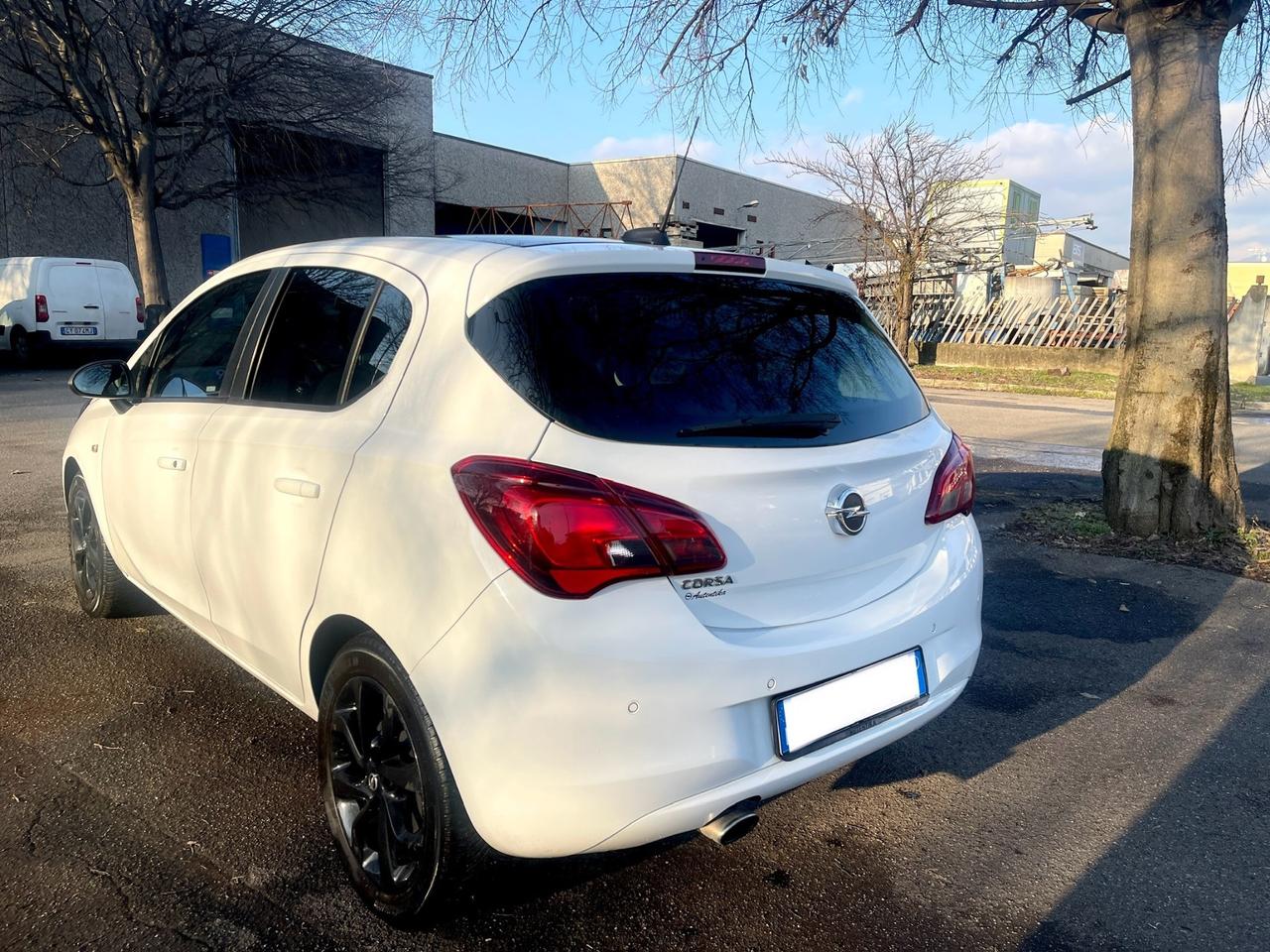 Opel Corsa 1.4 90CV GPL Tech 5 porte Innovation per Neopatentati 2017