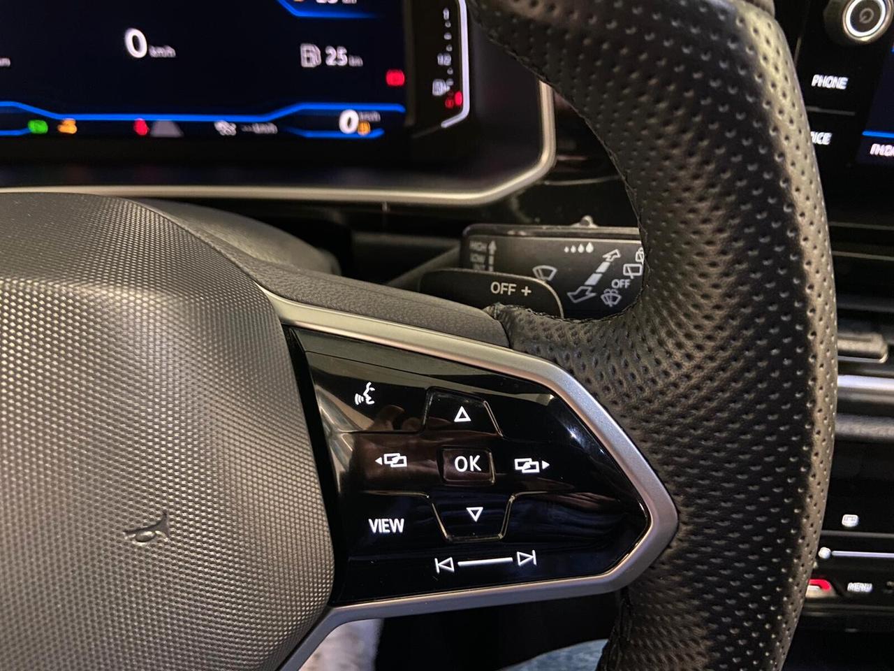 Volkswagen T-Roc 1.5 TSI ACT 150CV DSG R-Line