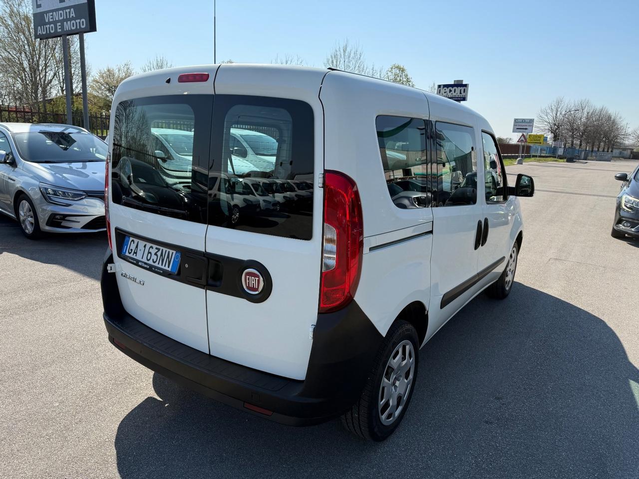 Fiat doblo 1.3 95 Cv 5 Posti
