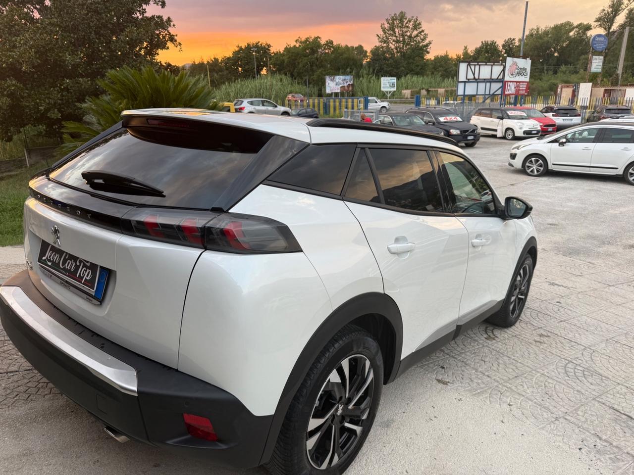 Peugeot 2008 BlueHDi cambio automatico permute e finanziamenti