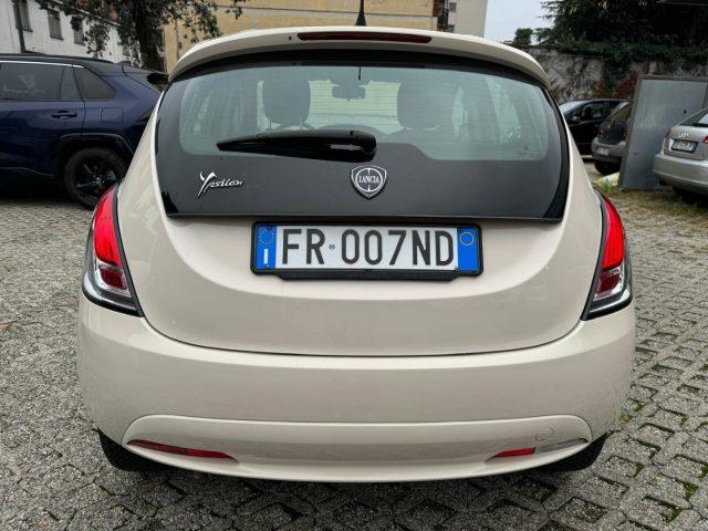 LANCIA Ypsilon 1.2 69 CV 5 porte Silver