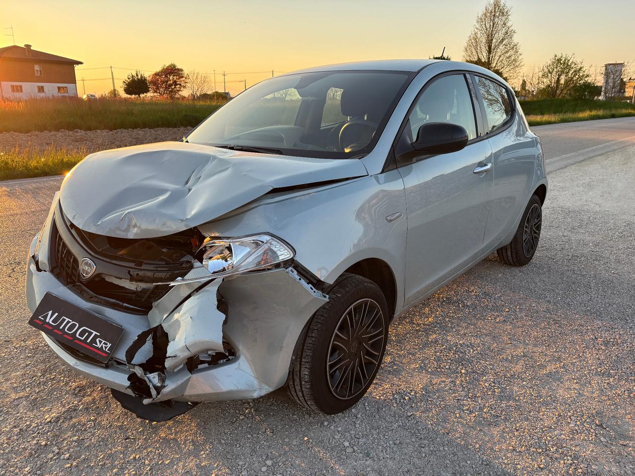 Lancia Ypsilon 1.0 FireFly 5 porte S&S Hybrid Silver Plus