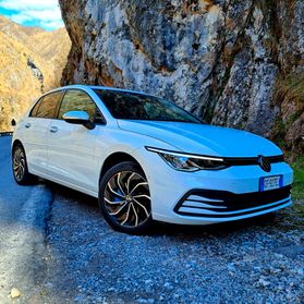 VW GOLF 8- 2.0 TDI - FULL OPT -NEOPATENTATI