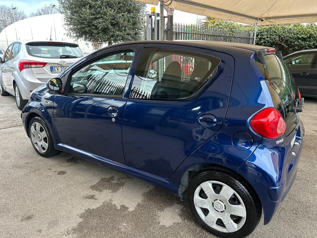 Toyota Aygo 1.0 12V VVT-i 5 porte Griffe