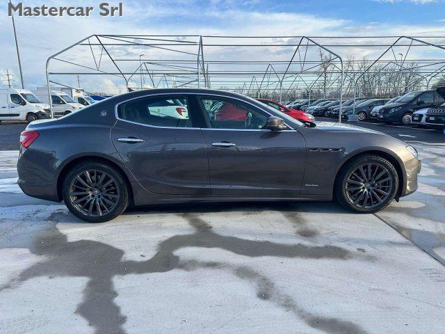 MASERATI Ghibli 3.0 V6 bt Granlusso SQ4 430cv auto my19 - FZ934WR