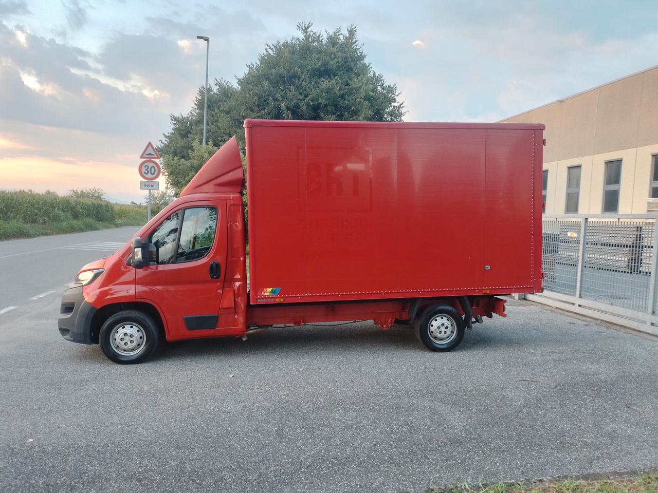Peugeot Boxer 335 L3 2.0 BlueHDi 160 Furgone Cabinato