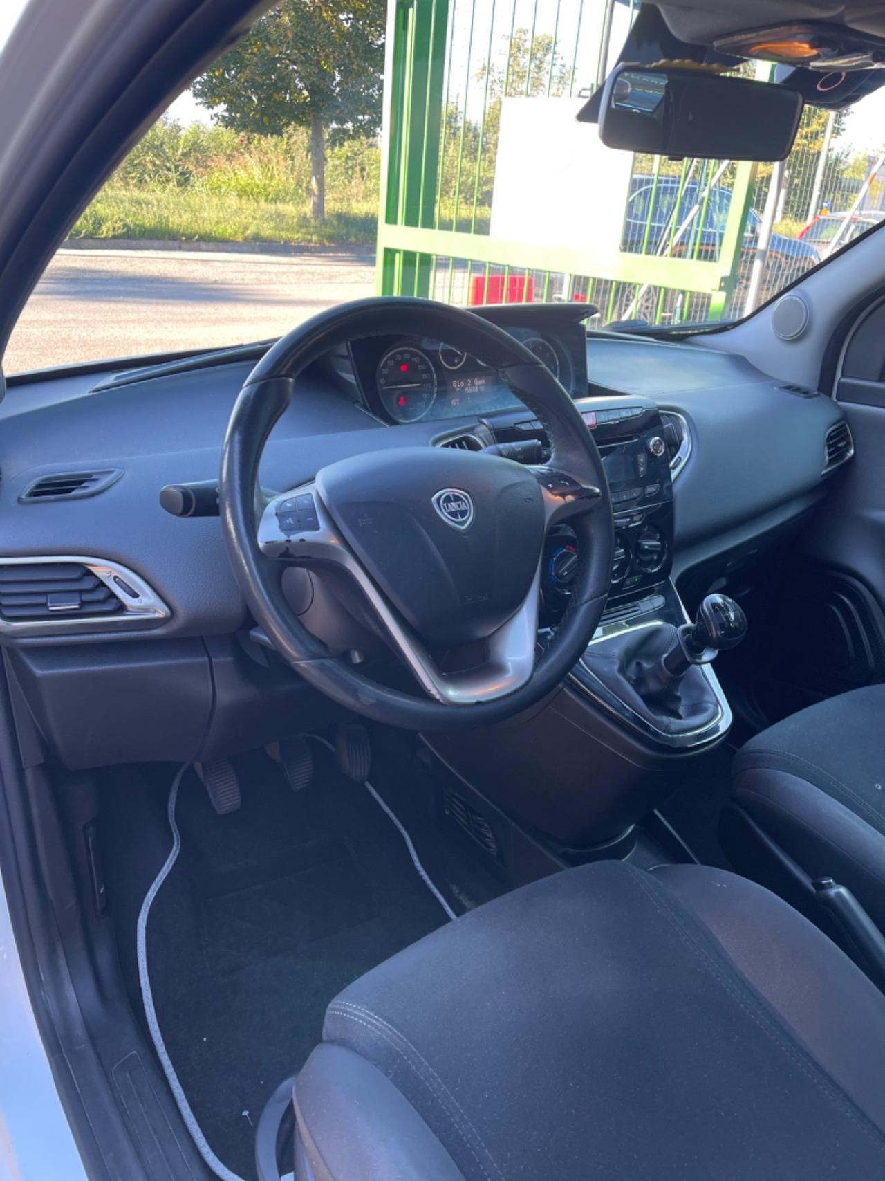 Lancia Ypsilon 1.2 69 CV 5 porte Elle