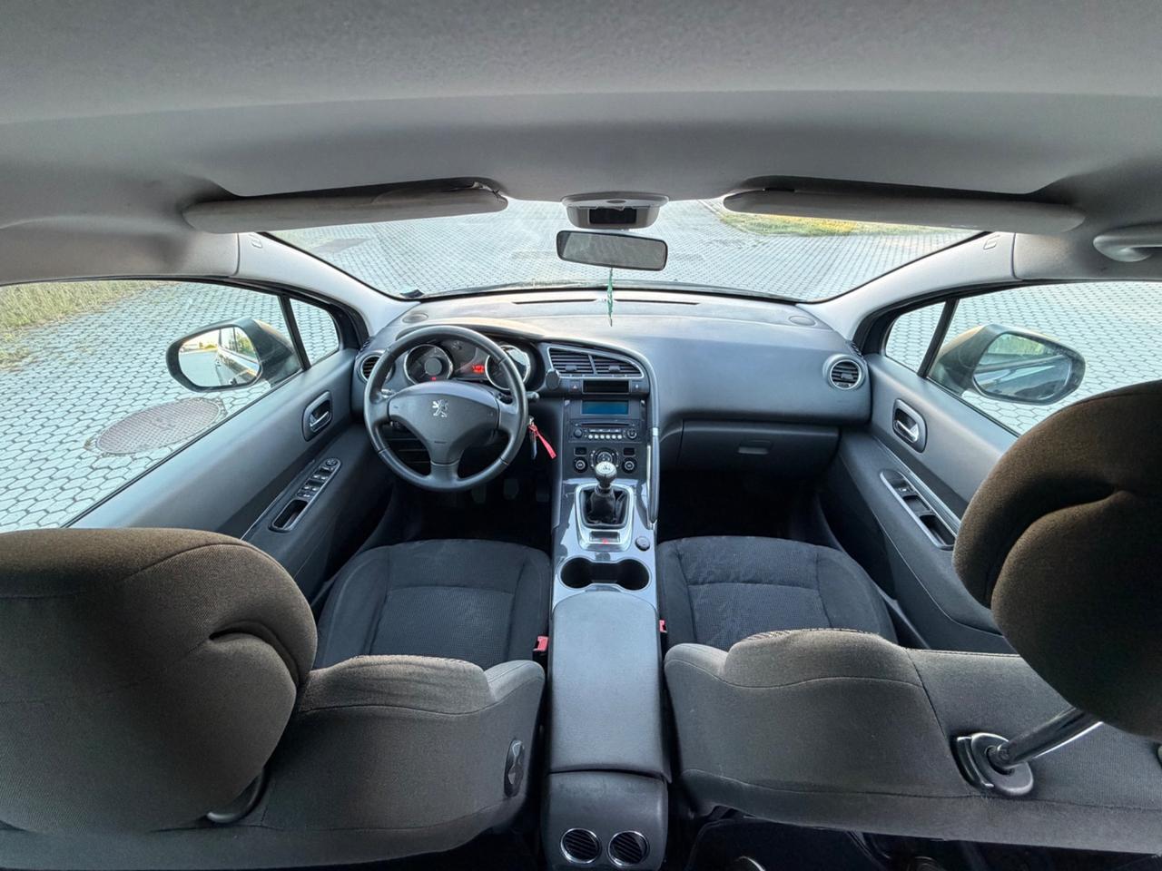 Peugeot 3008 1.6 HDi 112CV Active