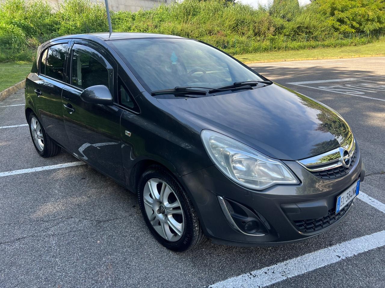 Opel Corsa 1.2 5 porte Sport
