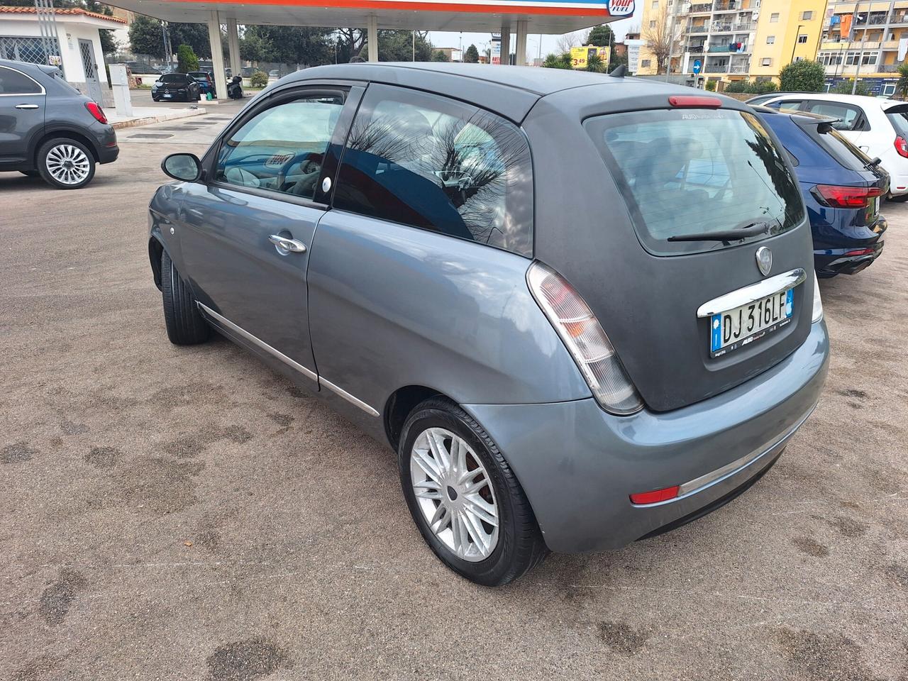Lancia Ypsilon 1.2 GPL