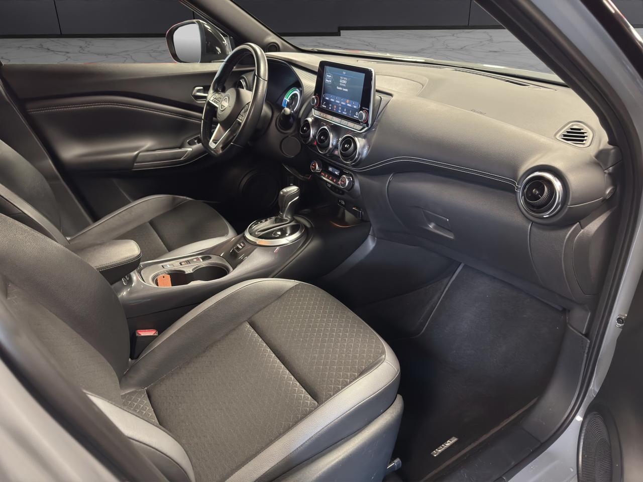 Nissan Juke 1.6 hev N-Connecta STUPENDA
