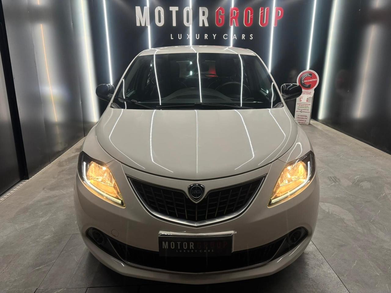 Lancia Ypsilon 1.0 FireFly 5 porte S&S Hybrid Ecochic Gold