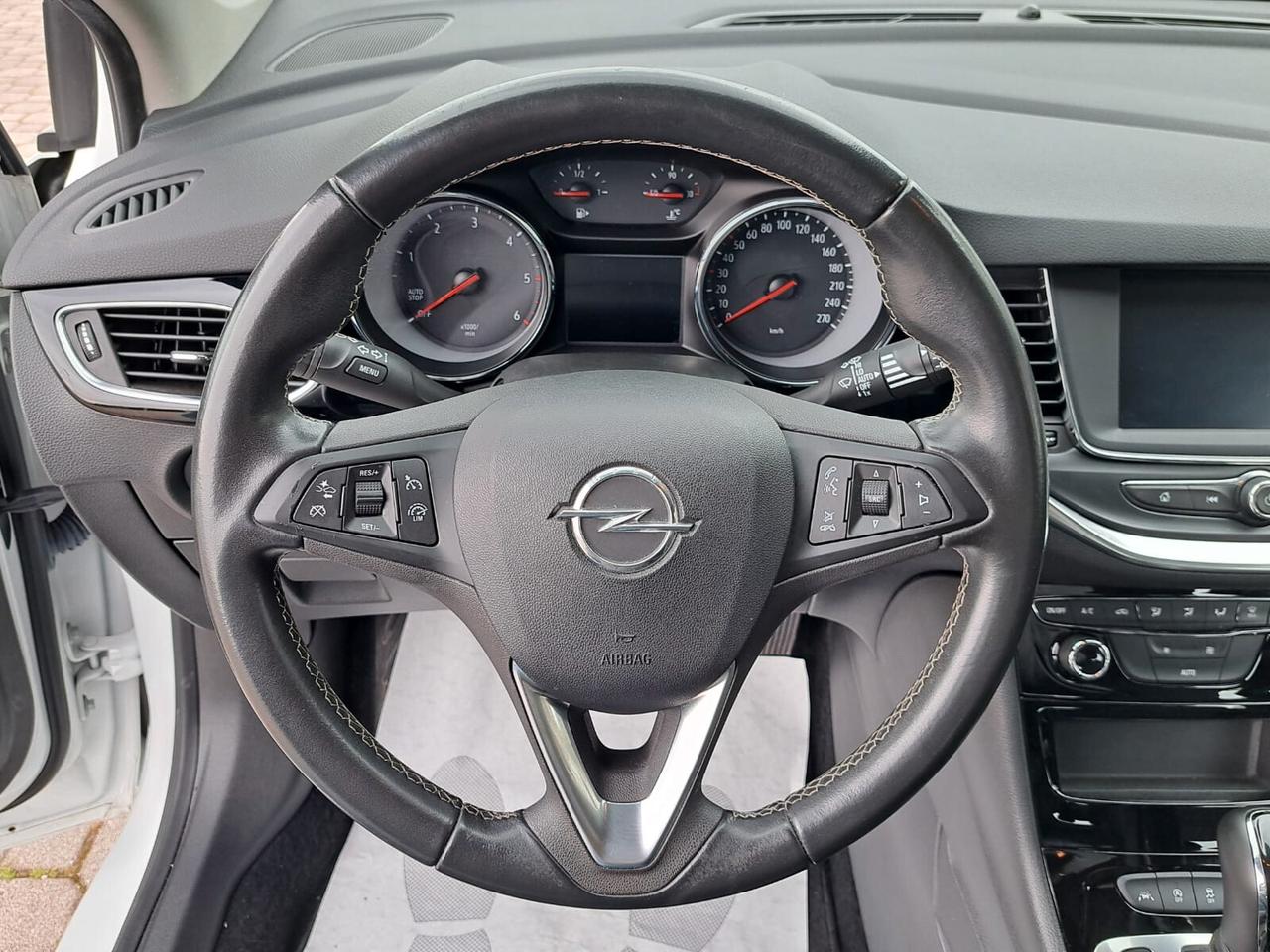 Opel Astra 1.5 CDTi Business Elegance Sports Tourer AT9 INCIDENTATA