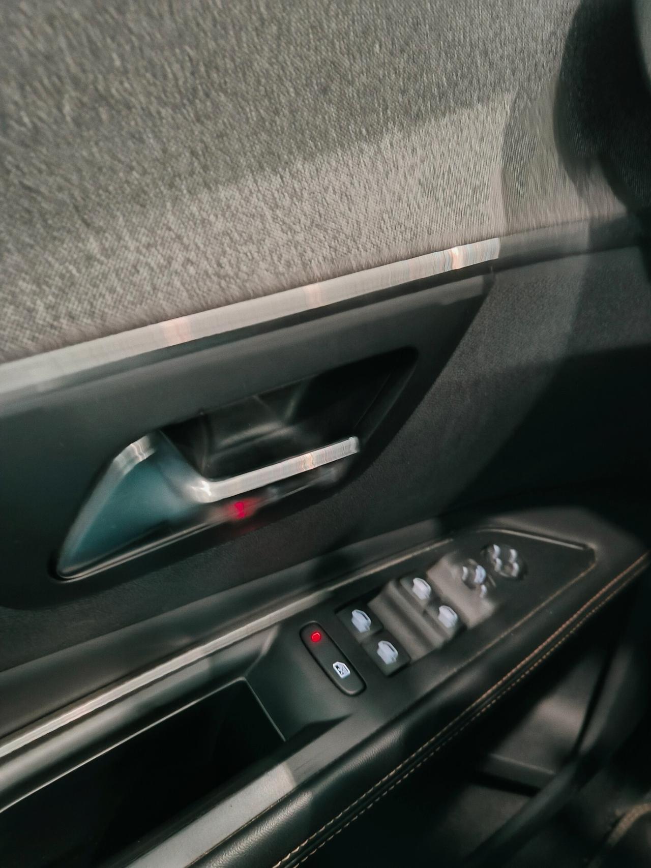 Peugeot 3008 BlueHDi 130 S&S EAT8 GT Line