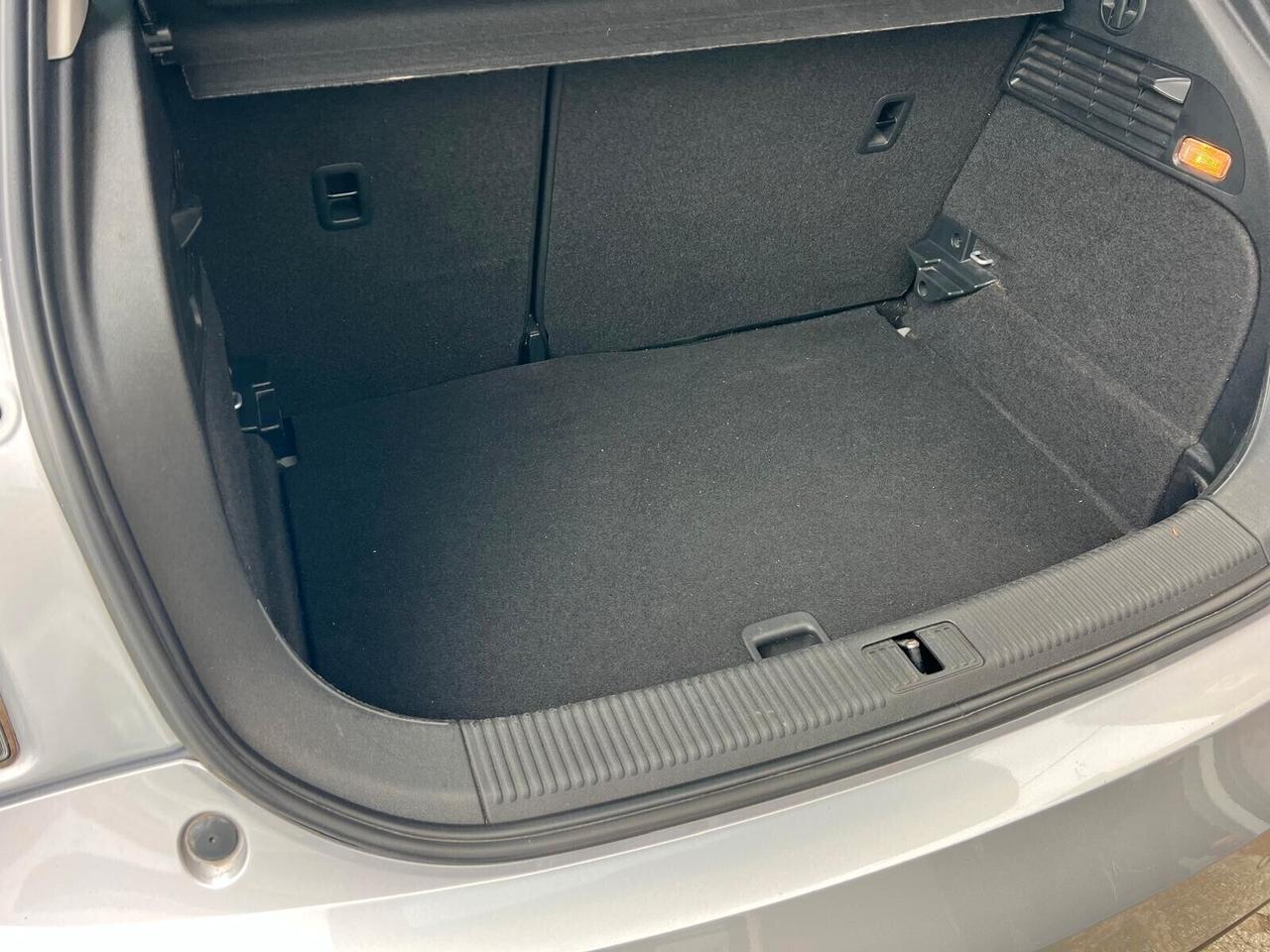 AUDI A1 1.0 TFSI SPB ULTRA S-LINE S-TRONIC 95cv